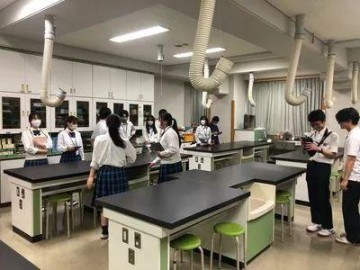 【程老师直播文字版】日本高中参加社团活动会耽误学习吗？
