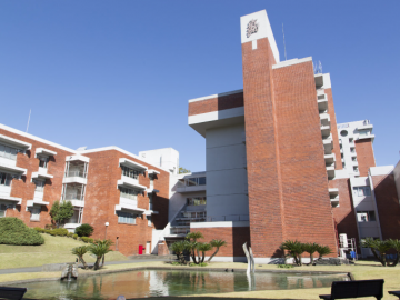 日本国公立大学和私立大学的区别