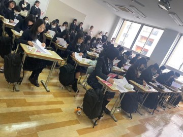 好文学园女子高中2024年开学典礼——多名中国留学生参加