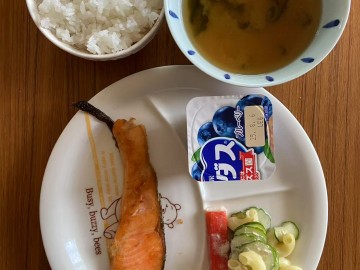 中日网日本留学网学生宿舍日常伙食（07.31）