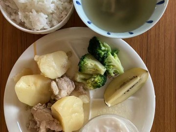 中日网日本留学网学生宿舍日常伙食（09.16）