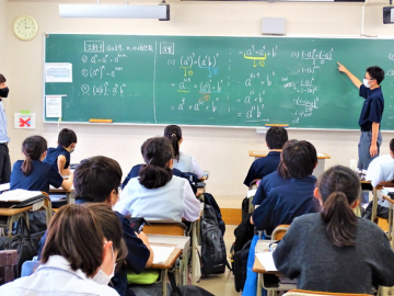 日本高中的授课日常