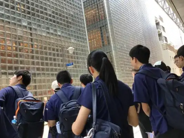 悬挂在校庭C位的荣耀——高阶苍大，工学院大学附属高中的标枪之星！