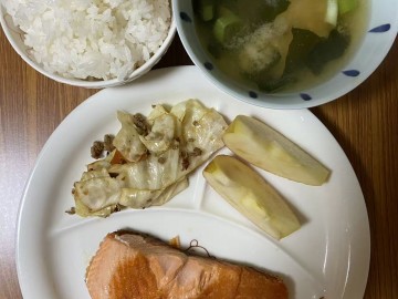 中日网日本留学网学生宿舍日常伙食（09.09）