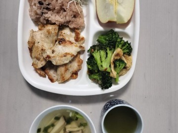 中日网日本留学网学生宿舍日常伙食（10.14）